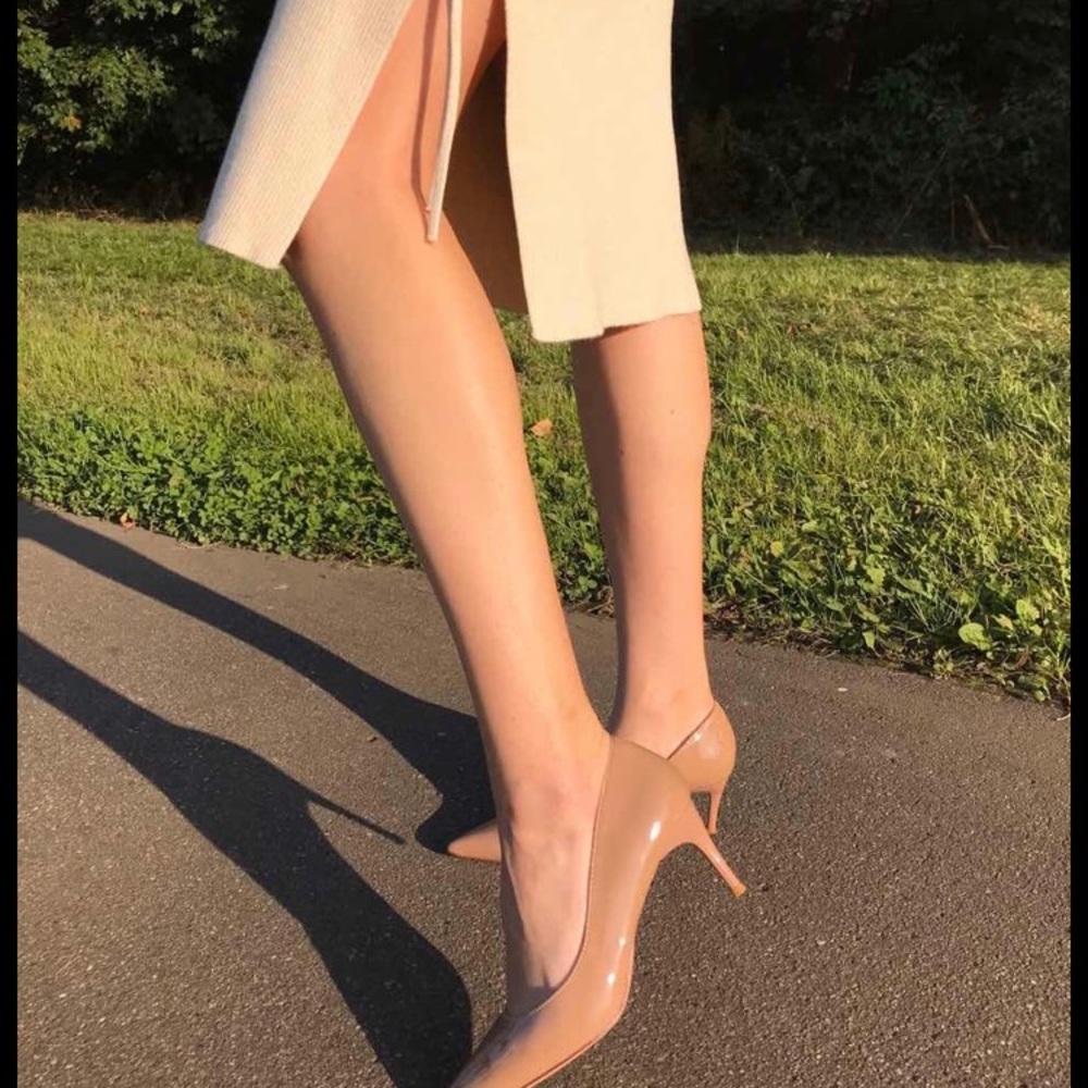 JESSICA SIMPSON HANEH PUMP